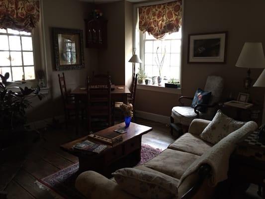 Living area at the Pennsbury Inn