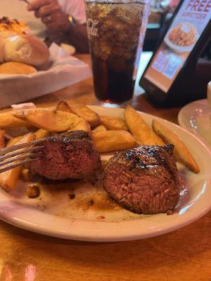 6 oz. sirloin with steak fries