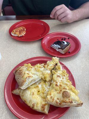 Mac and cheese pizza. Oreo thing and pepperoni pizza.