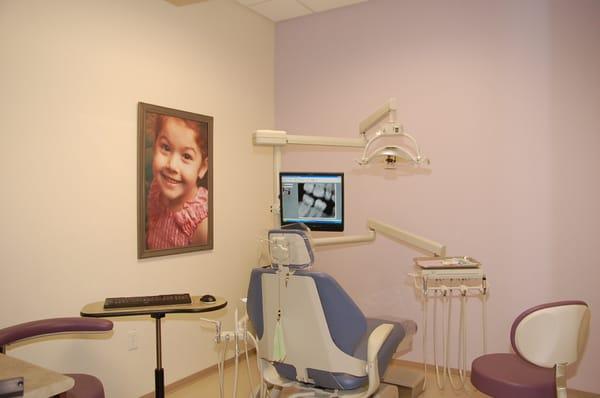 CEREC® CAD/CAM is the epitome of Modern Dentistry. It means that in just 2 hours you can have a crown!