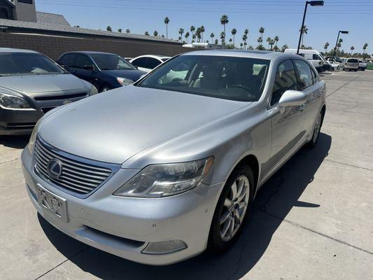 Mercury Metallic 2008 LS 600hL in beautiful shape!