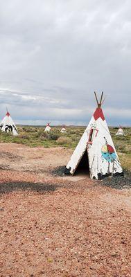 A must stop if your on I-40. Great staff and beautiful unique merchandise. Restrooms are spectacular!