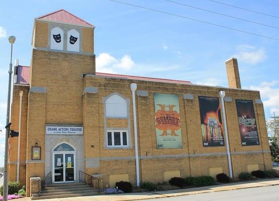 The Cedar Street Playhouse is the permanent home of OAT since 1993.