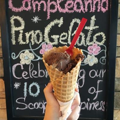 Single scoop of mocha gelato & chocolate n cookie dough