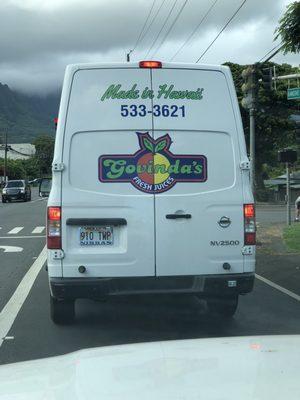 This driver was overtaking cars and weaving in and out of traffic on Kaneohe bay drive. Your company needs to get him in check.