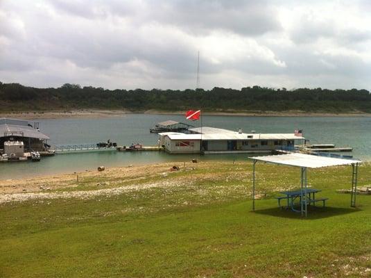 Nice little dive shop at the marina!