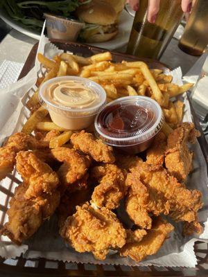 Chicken fingers and fries