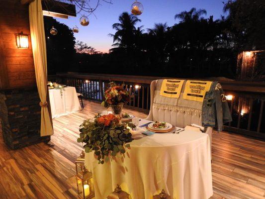 Bride & Groom table #steelersfans #terribletowels