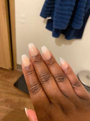 These are the ones hot nails fixed