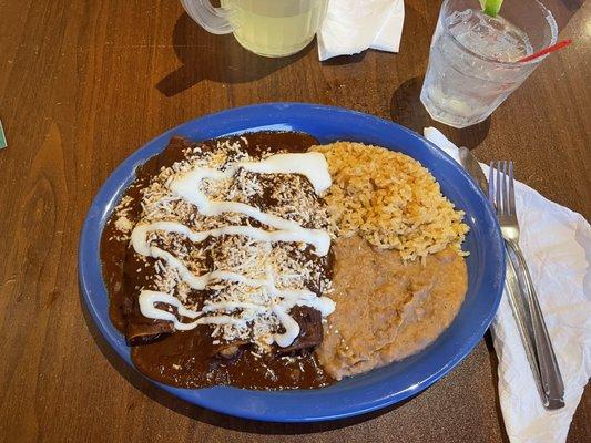 Mole (chicken) enchiladas