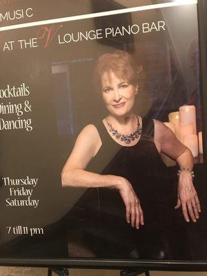 Teri Reid, piano bar entertainer was a versatile pianist and singer