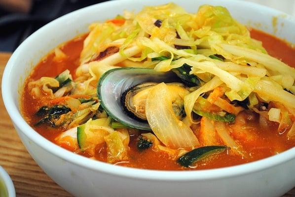 Sea food noodle soup