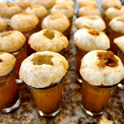 Pani Puri Shots 
Housewarming Catering 
Indian Vegetarian Food + Chaat + Curries + Hors D'oeuvres
Onsite Chef Services 
Floral Design