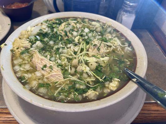 Green chicken pozole