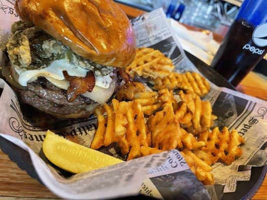 Crispy jalapeño burger