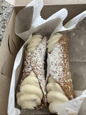 Cannolis