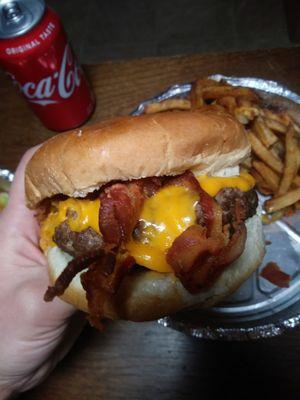 Bacon cheesburger