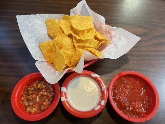 Bad Pico de Gallo, ranch dressing, something they called salsa.