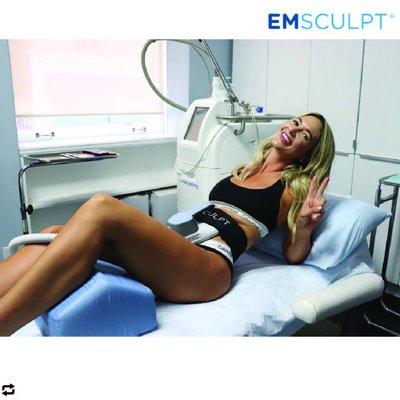 REPOST: @heatherlovwhiting Save time from hitting the gym this year with Emsculpt® treatments!