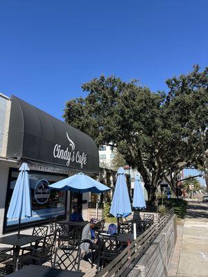 Outdoor seating on Orange Street