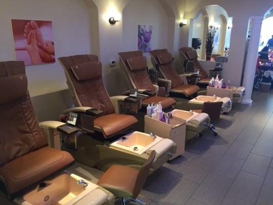 Hollywood Nail & Spa Fountainville