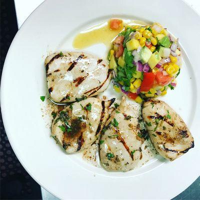 Grilled Calamari over mango salsa