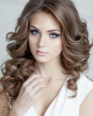 Natural look with gorgeous hair