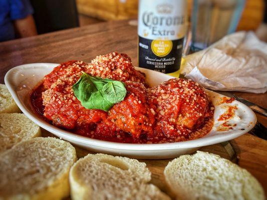 Meatball appetizer. Full thumbs up!