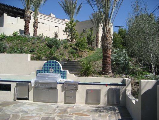 Mediterranean style outdoor kitchen