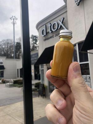 Ginger and tumeric shot