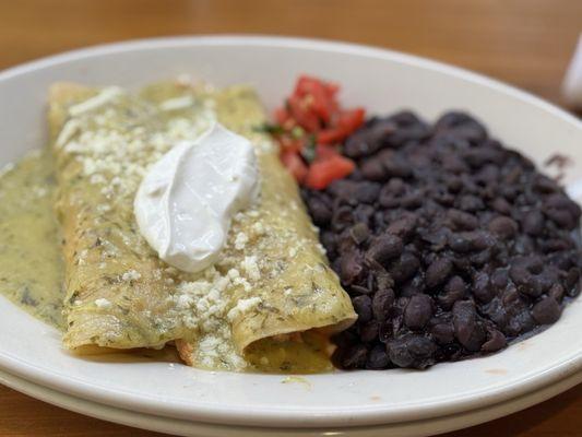 Chicken enchiladas verdes