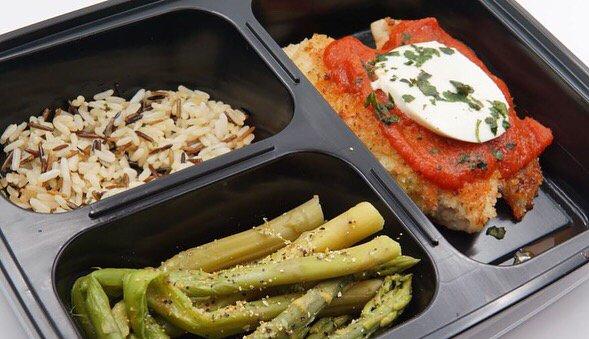 Parmesan chicken with wild rice and asparagus