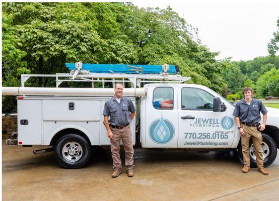 Resolving your plumbing needs... clogged drains, leaking faucets, Whole House Repiping/Pinhole leaks remodeling, etc