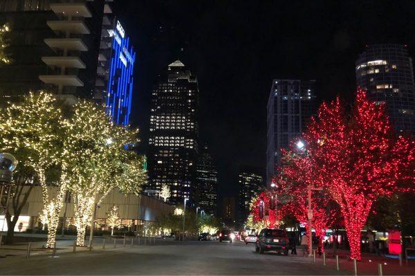 Reliant Lights Up Dallas Art District Flora Street! (12/4/20)