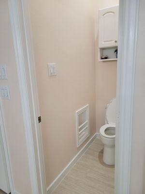 After pic of commode room