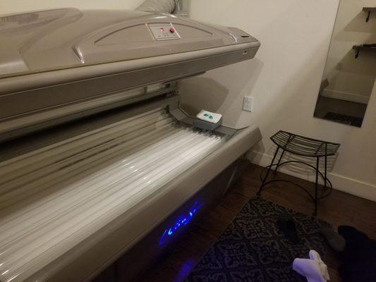 This is a RUVA level one tanning bed. This is the type I'm using they also have level 2 Ultra RUVA