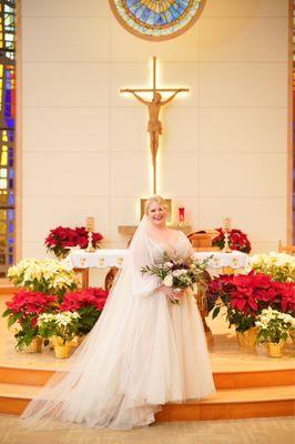 Wedding dress, flowers, cross, bride