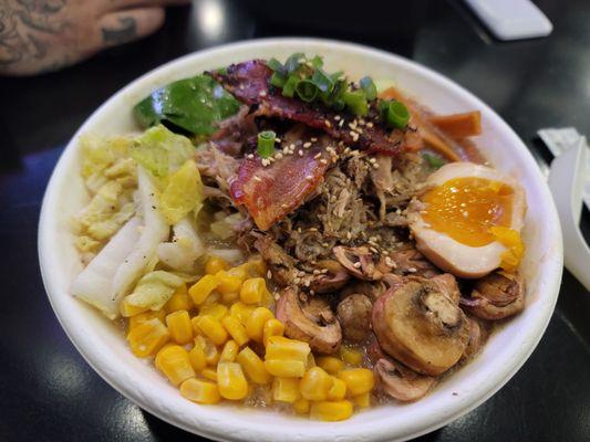 3 pigs bowl