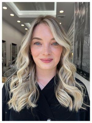 Blonde color specialist in NYC at Mure Salon, the top-rated salon on the UES. Trust Mure Salon for achieving the perfect blonde look.