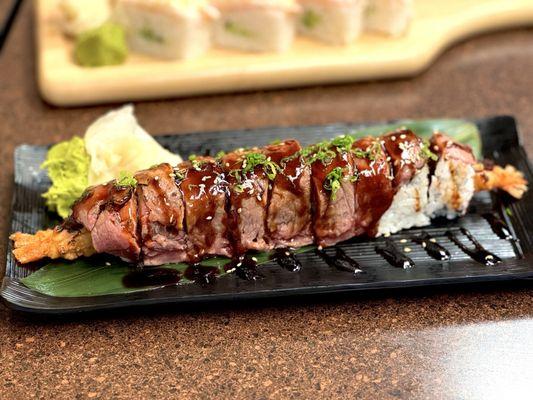 Black Steak Roll