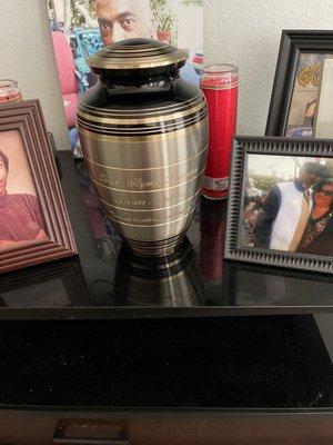 My fathers Urn with engraving