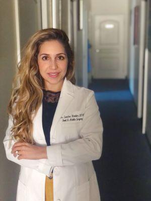 Dr. Haider is a foot/ankle surgeon in OC who specializes in minimally invasive procedures, sports injuries, and podiatric dermatology