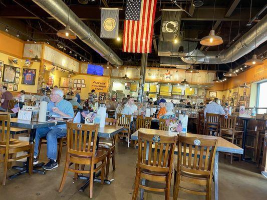 View of inside / interior of restaurant - ON VETERAN'S DAY 2024 NO LESS! #praise!  Inviting, clean, spacious, casual dining. Service rocks!