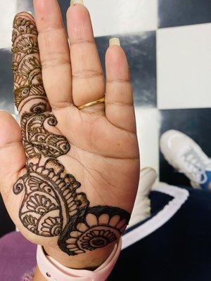 HENNA TATTOOS