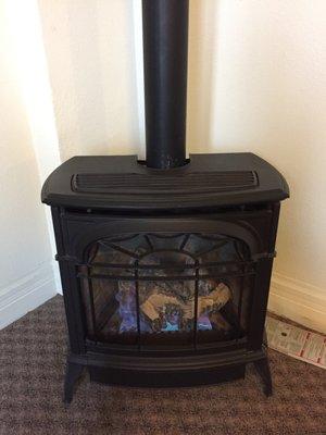 A wonderful gas fireplace that emits 19K BTU of heat. Perfect in the winter.