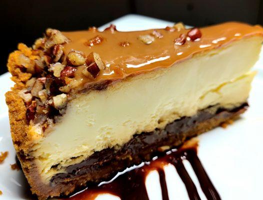 Caramel Fudge Cheesecake