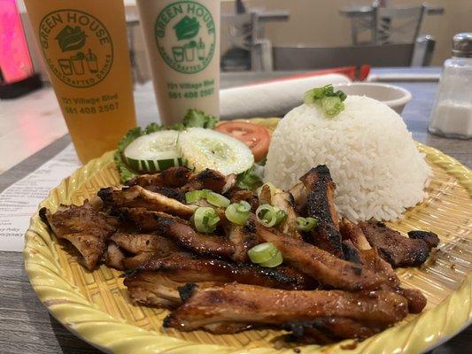 Grilled Chicken Rice & White Peach Green Tea & Butterfly Pea Tea