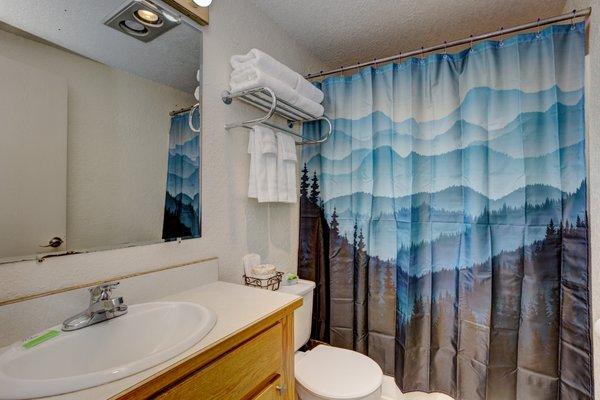 Most rooms have a shower/tub combo, but step-free showers are available upon request.