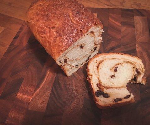 cinnamon raisin bread