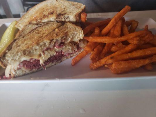 Rueben and sweet potato fries